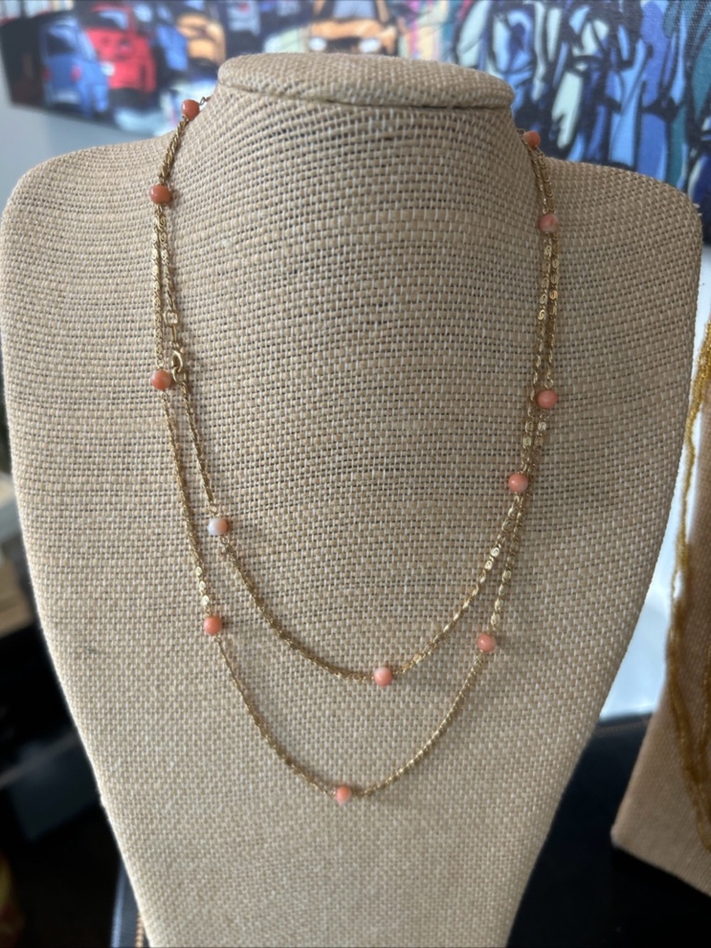 Vintage 18K  Necklace Angel Skin Coral Bead Stations 10.2 Gms Estate Find Signed - Picture 2 of 4